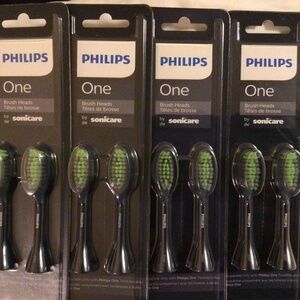 Lot of 4 NEW Philips One Brush Head Refill Twin-packs Sonicare BH1022/04 Black